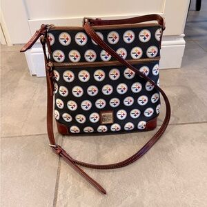 Dooney & Bourke Black Pittsburgh Steelers Logo Crossbody with Brown Leather Trim